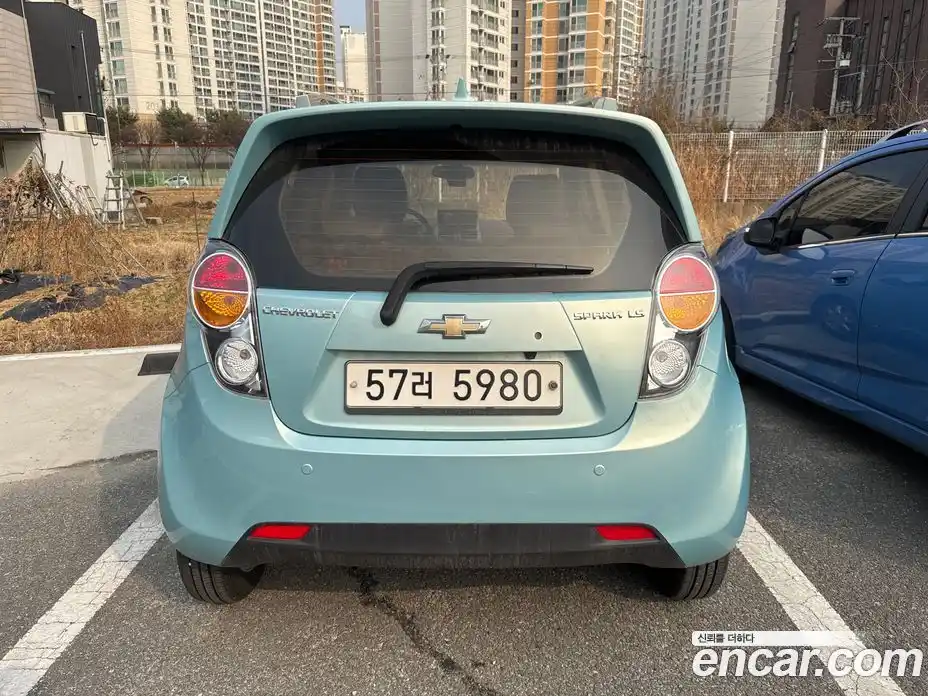 Chevrolet Spark 2012 1.0 Механическая в Москве № 540556, фото 3