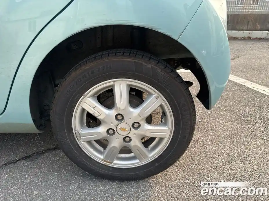 Chevrolet Spark 2012 1.0 Механическая в Москве № 540556, фото 7