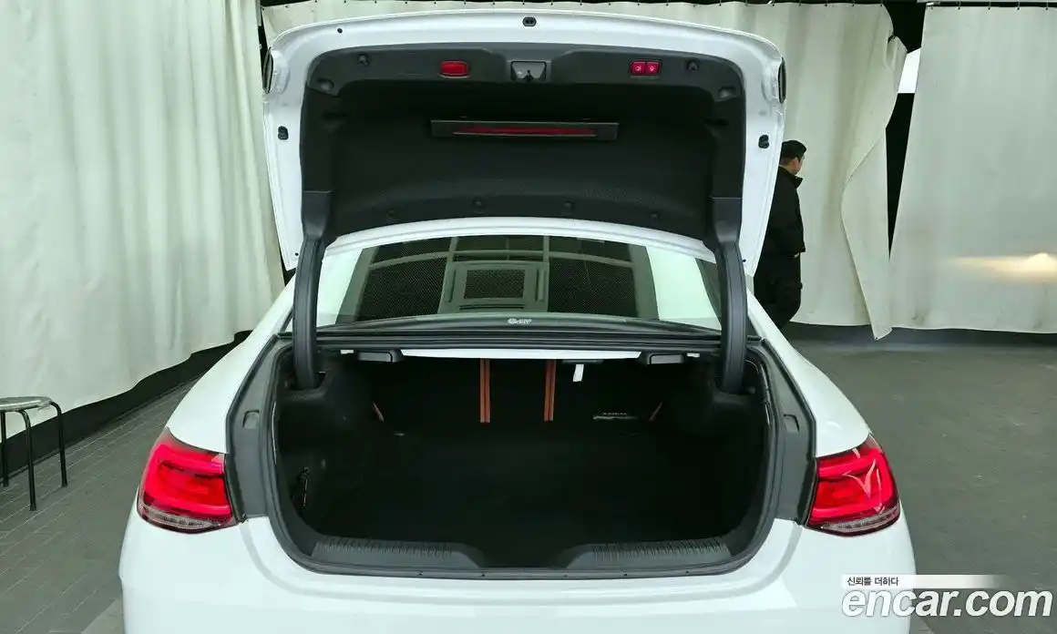 Mercedes-Benz CLS-Class 2022 2.0 Автомат в Москве № 542163, фото 20