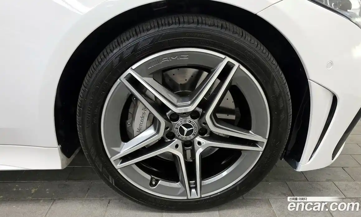 Mercedes-Benz CLS-Class 2022 2.0 Автомат в Москве № 542163, фото 5