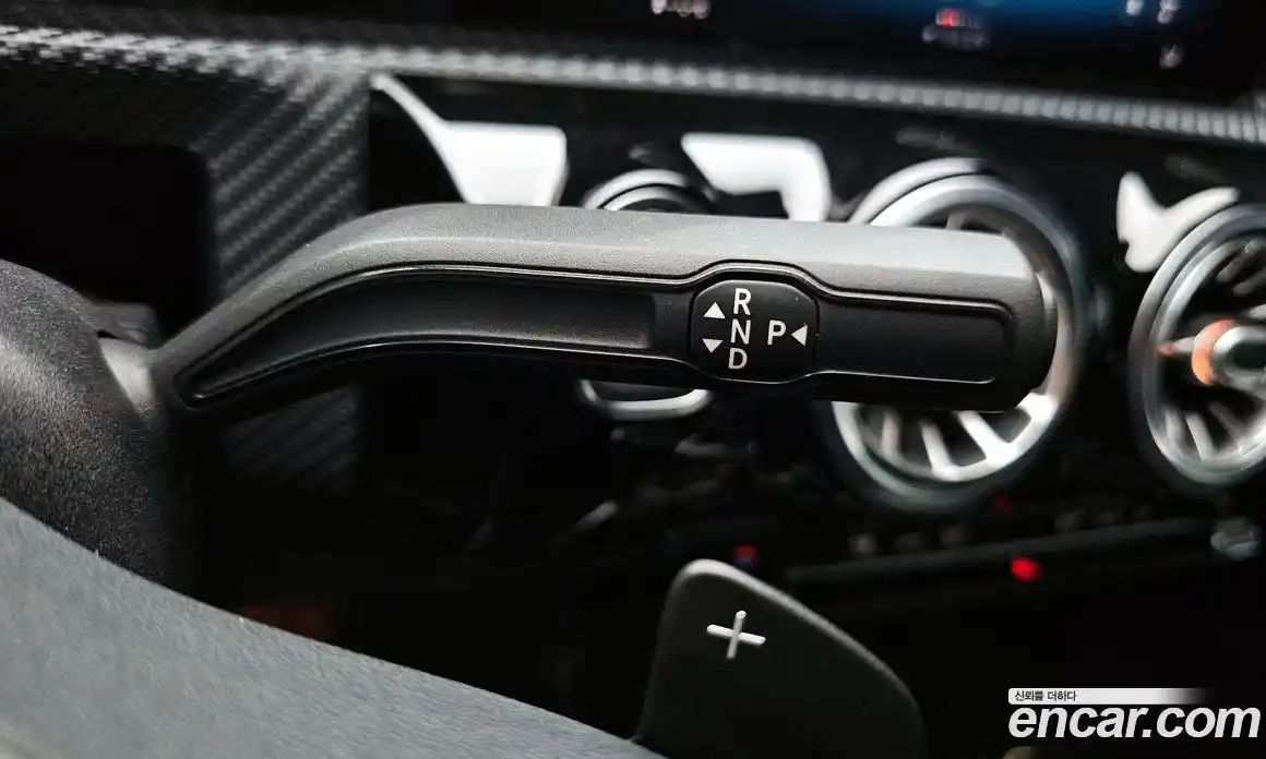 Mercedes-Benz A-Class 2019 2.0 Автомат в Москве № 542385, фото 9