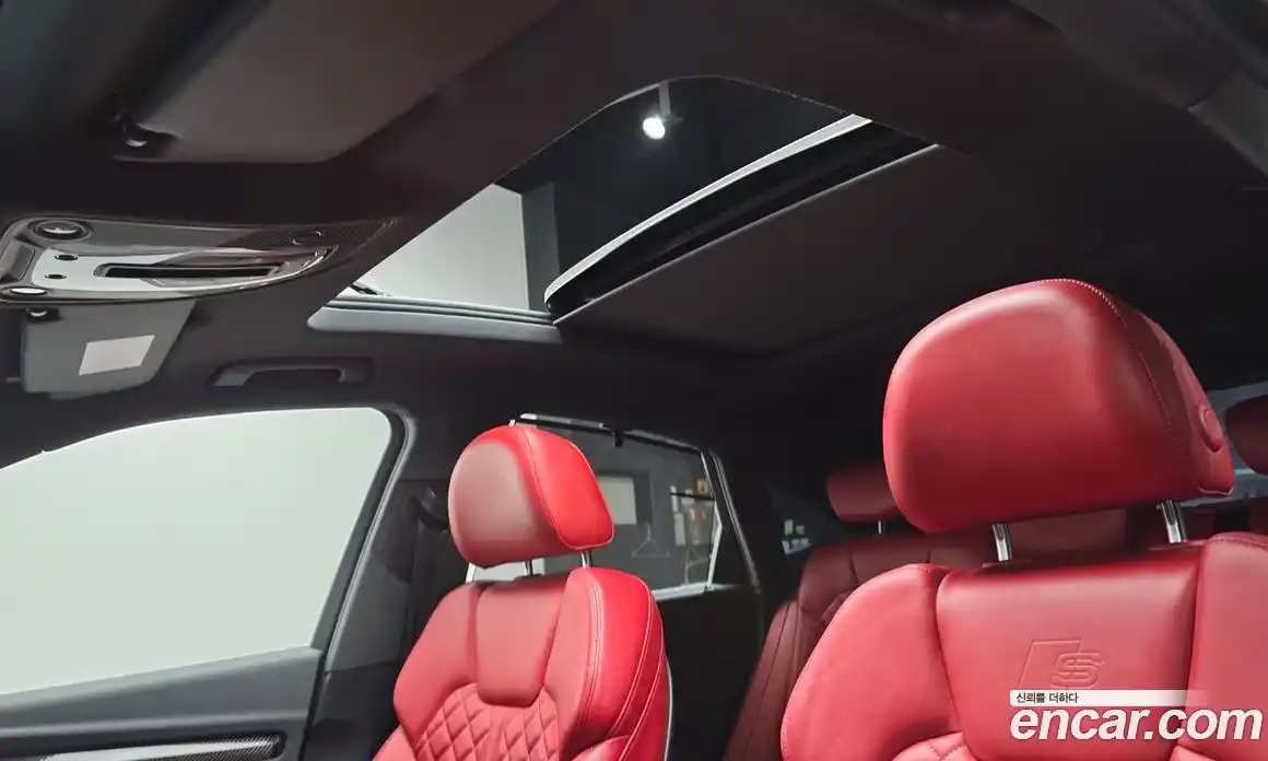 Audi SQ5 2023 3.0 Автомат в Москве № 544243, фото 19