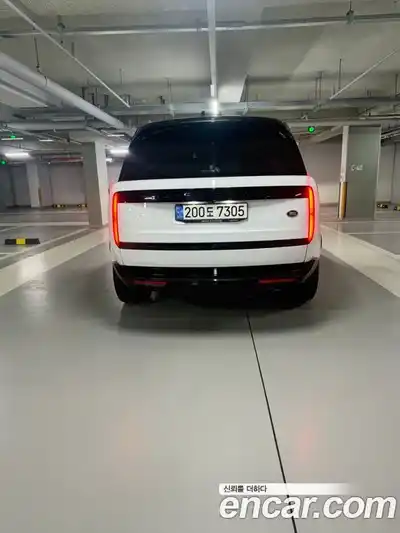 Land Rover Range-Rover 2023 4.4 Автомат в Москве № 546159, миниатюра 2