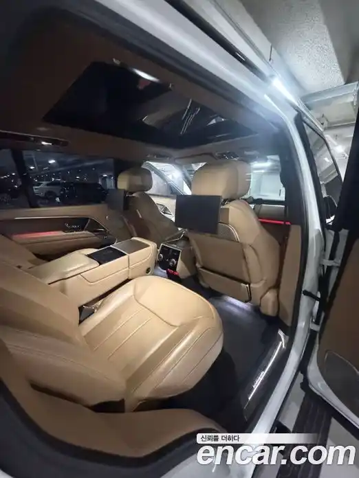 Land Rover Range-Rover 2023 4.4 Автомат в Москве № 546159, фото 7