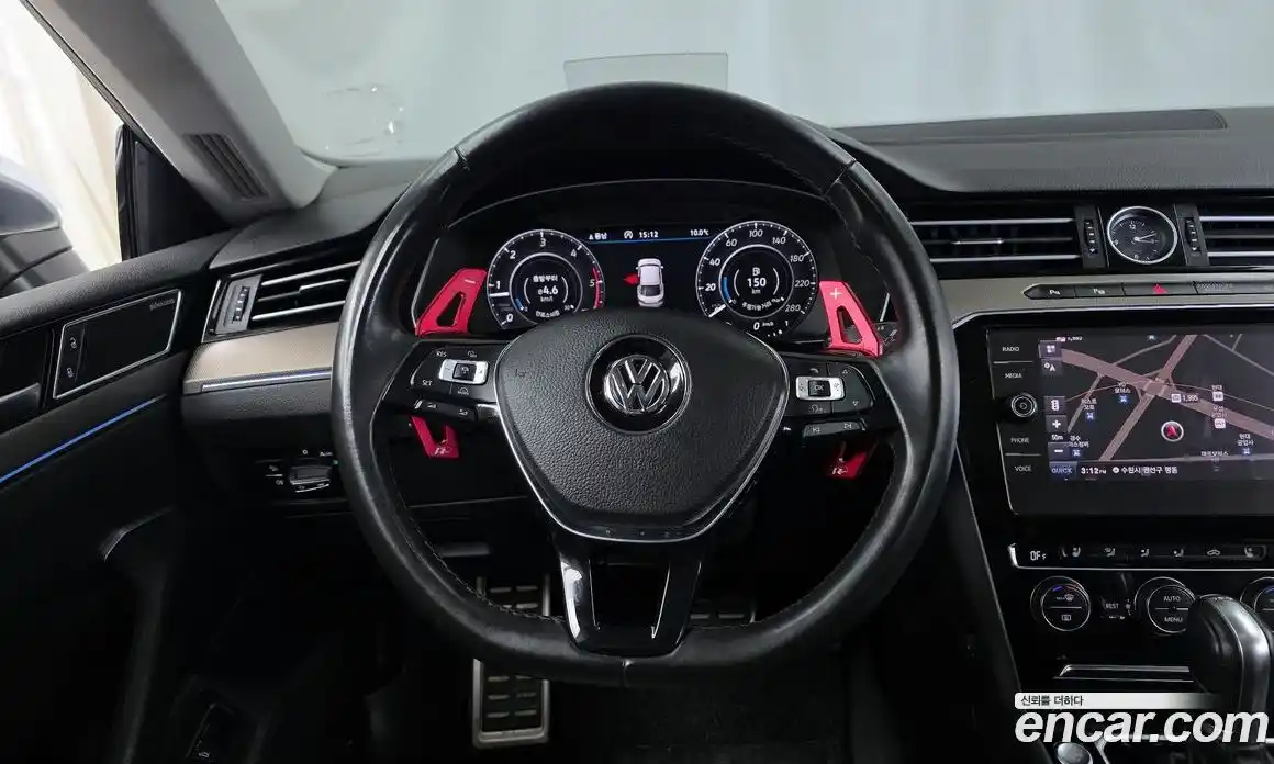 Volkswagen Arteon 2018 2.0 Автомат в Москве № 547357, фото 13