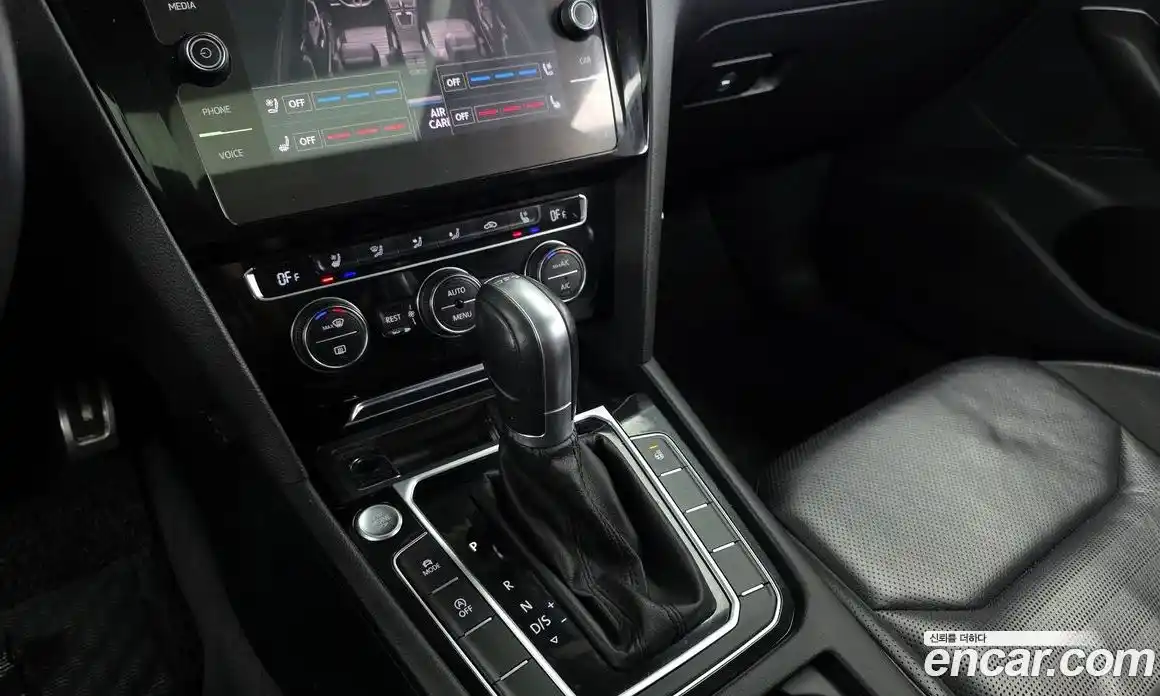 Volkswagen Arteon 2018 2.0 Автомат в Москве № 547357, фото 9