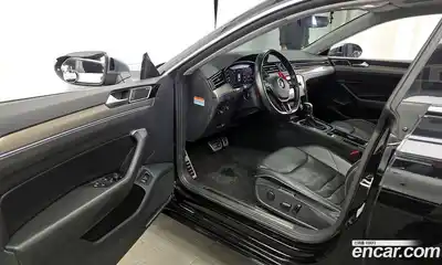 Volkswagen Arteon 2018 2.0 Автомат в Москве № 547357, миниатюра 10