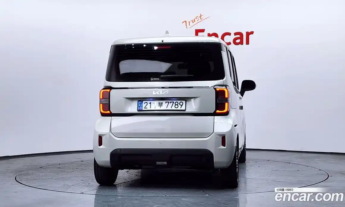 Kia Ray 2023 1.0 Автомат в Москве № 55854, фото 4