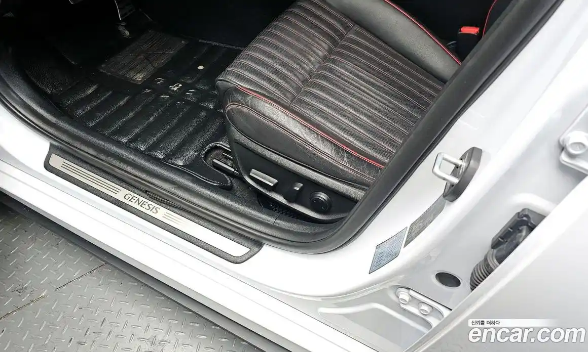 Genesis G70 2018 2.0 Автомат в Москве № 58570, фото 17