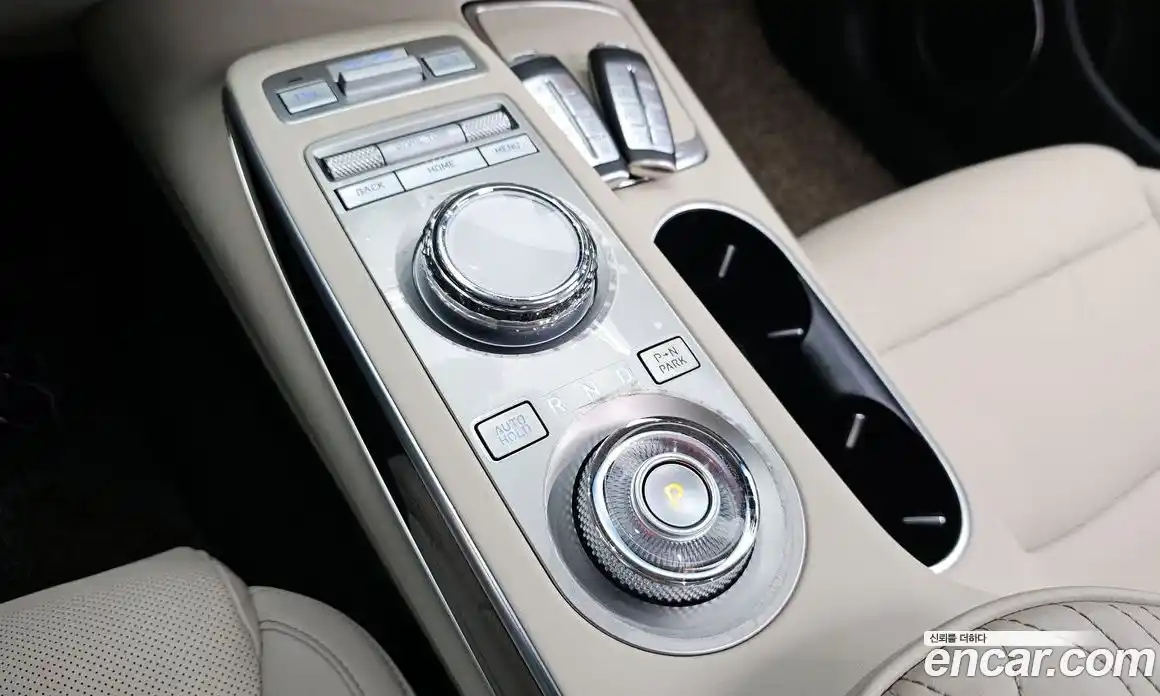 Genesis GV70 2024 2.5 Автомат в Москве № 58911, фото 9