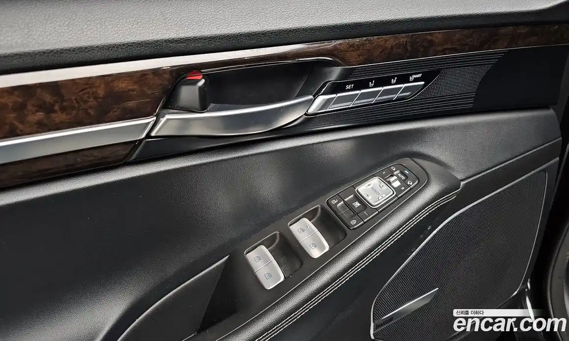 Genesis G90 2019 3.8 Автомат в Москве № 83247, фото 17