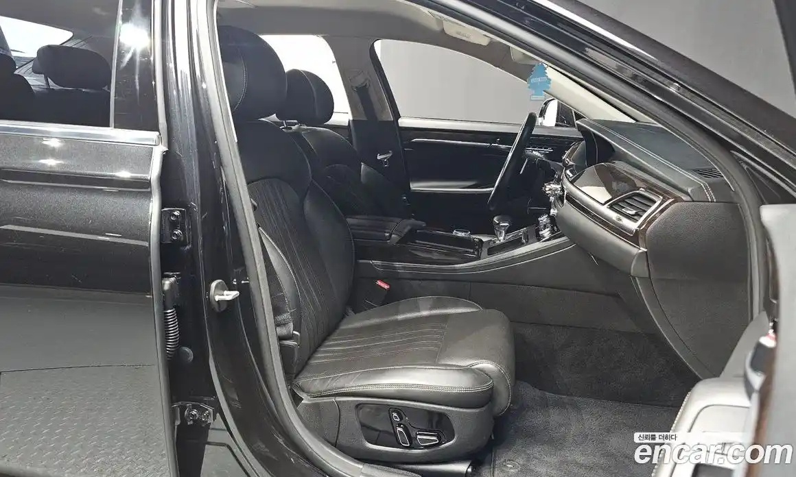 Genesis G90 2019 3.8 Автомат в Москве № 83247, фото 10