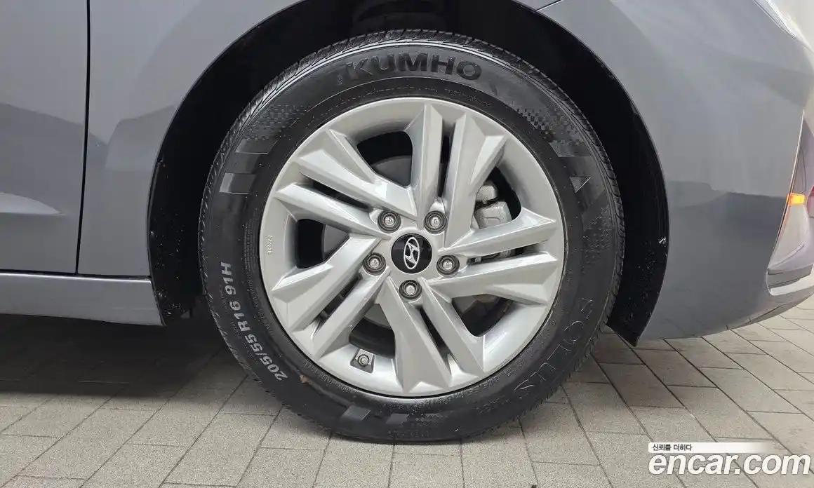 Hyundai Avante 2019 1.6 Автомат в Москве № 9061, фото 15