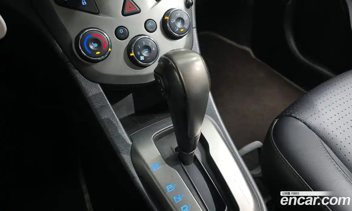 Chevrolet Aveo 2015 1.4 Автомат в Москве № 99049, фото 12