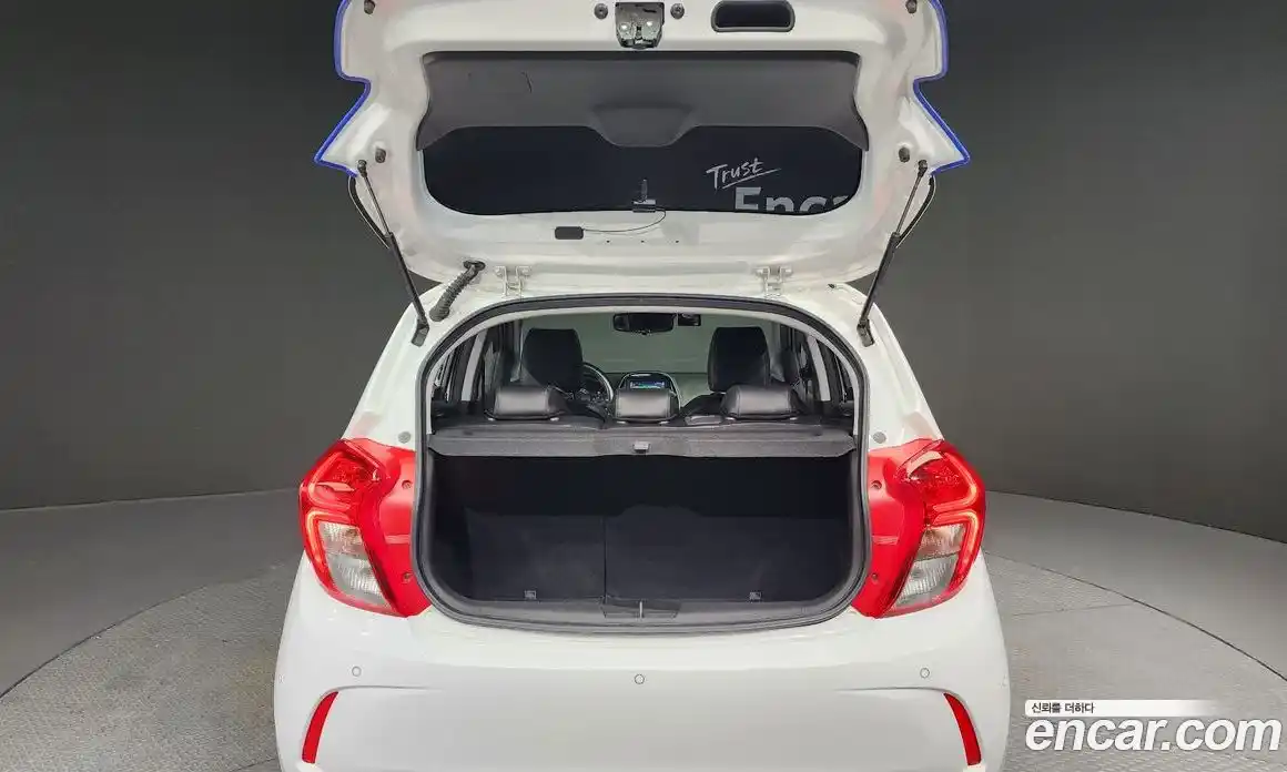 Chevrolet Spark 2019 1.0 Автомат в Москве № 104721, фото 20