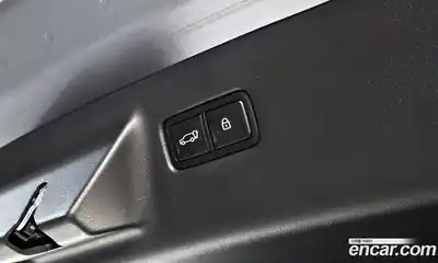 Hyundai Santa Fe 2025 2.5 Автомат в Москве № 108475, миниатюра 9