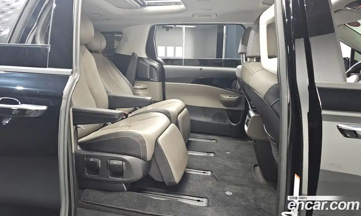 Kia Canival 2024 2.2 Автомат в Москве № 115377, фото 8