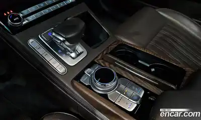 Genesis G90, 2021