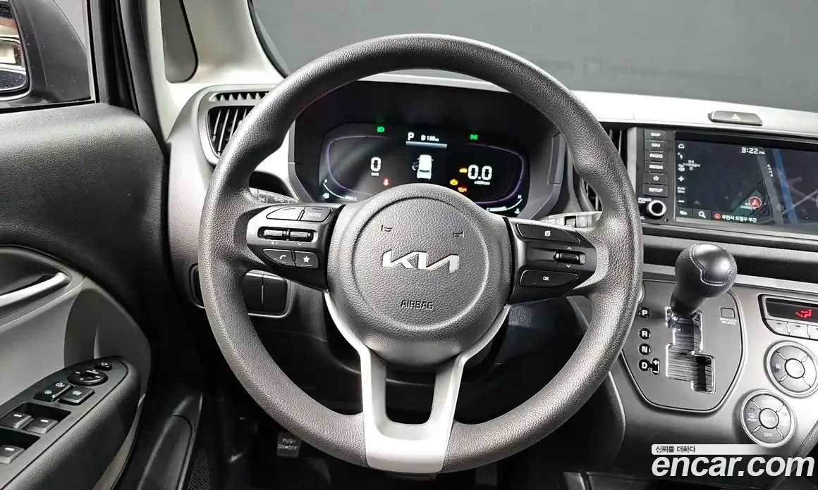 Kia Ray 2023 1.0 Автомат в Москве № 120077, фото 12