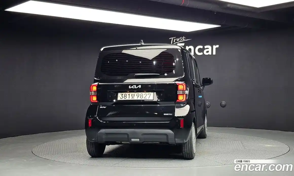 Kia Ray 2023 1.0 Автомат в Москве № 120077, фото 4