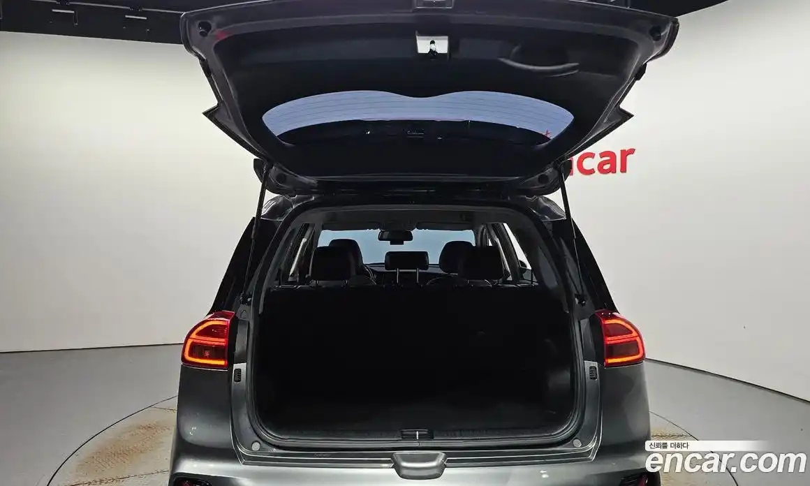 Kia Niro 2023 0.2 Автомат в Москве № 121342, фото 20