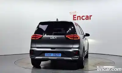 Kia Niro 2023 0.2 Автомат в Москве № 121342, миниатюра 4
