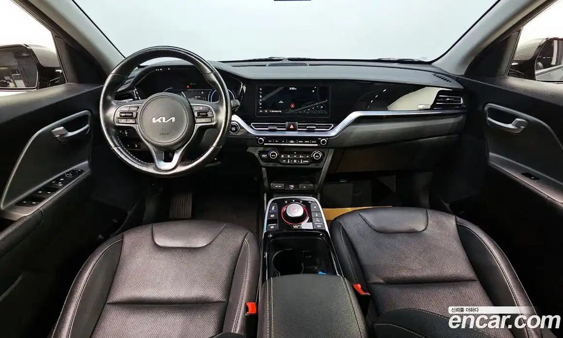 Kia Niro 2023 0.2 Автомат в Москве № 121342, фото 7