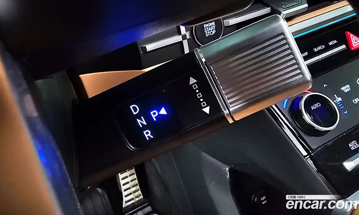 Hyundai Santa Fe 2024 1.6 Автомат в Москве № 124863, фото 18