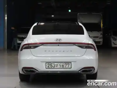 Hyundai Grandeur 2021 2.5 Автомат в Москве № 131030, миниатюра 3