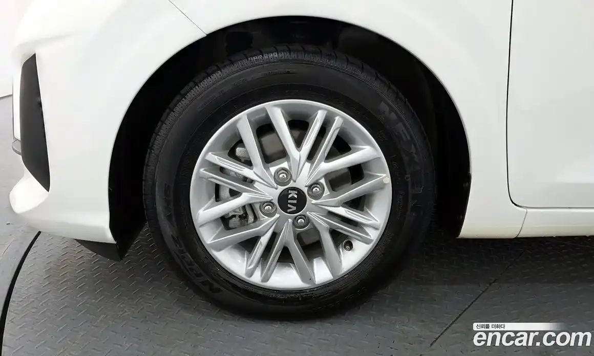 Kia Morning 2021 1.0 Автомат в Москве № 131690, фото 5