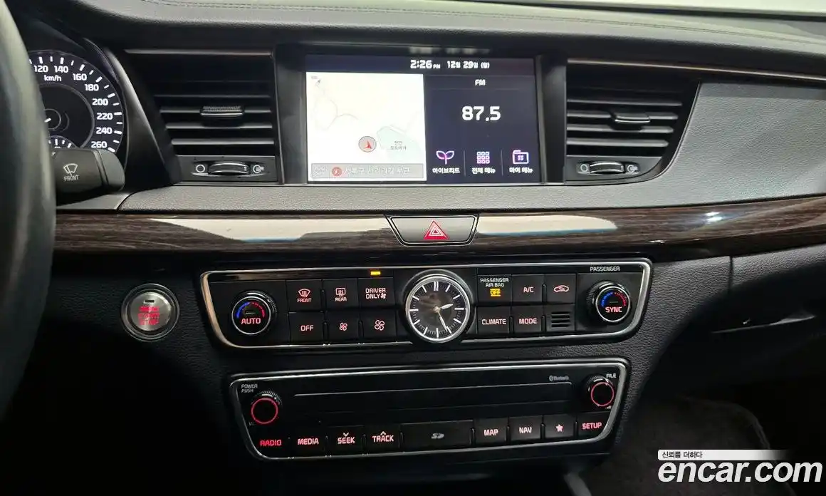 Kia K7 2017 2.4 Автомат в Москве № 132010, фото 17