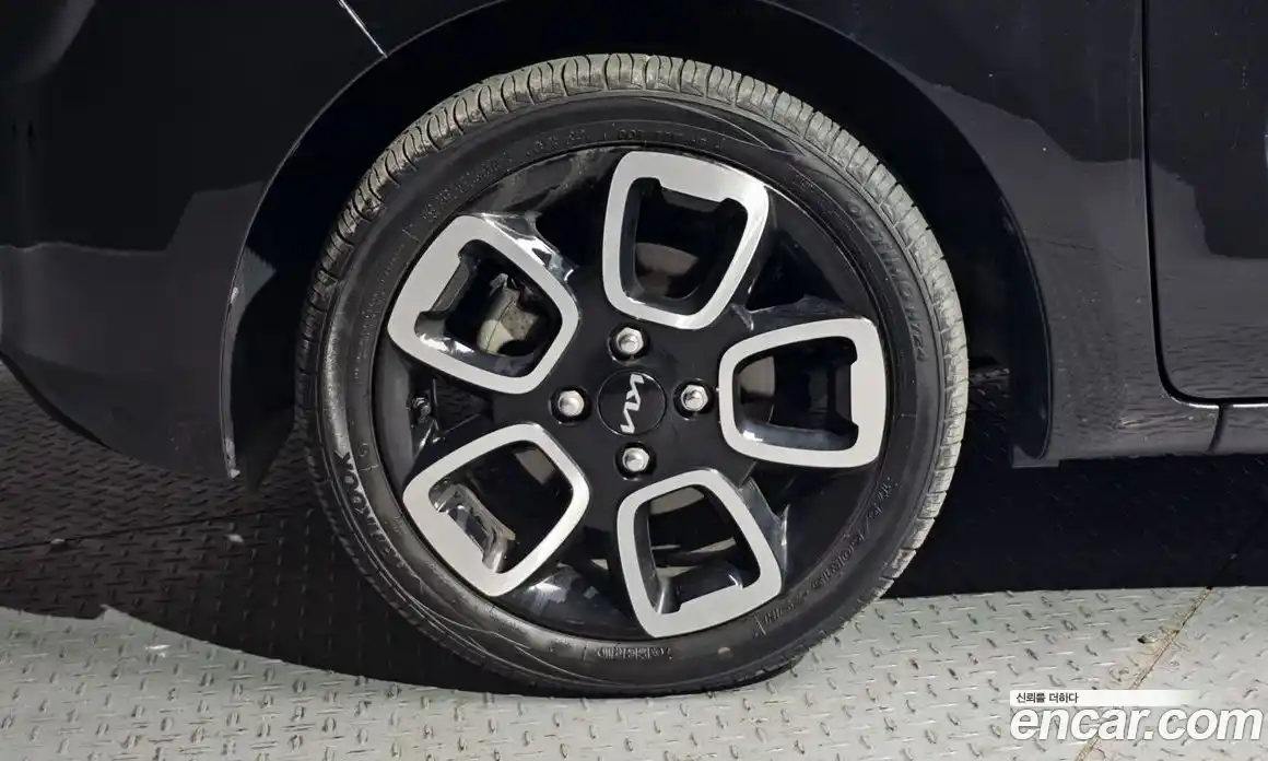 Kia Ray 2022 1.0 Автомат в Москве № 133150, фото 9