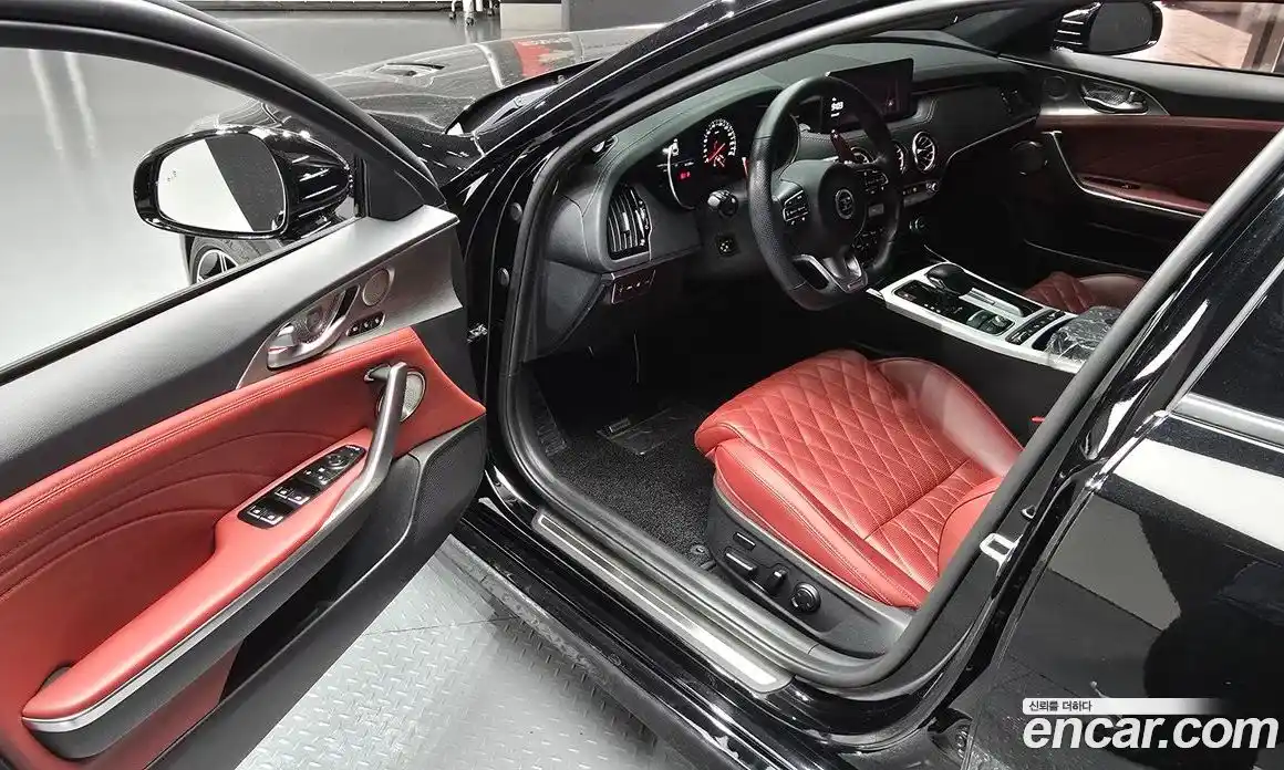 Kia Stinger 2021 3.3 Автомат в Москве № 133926, фото 11