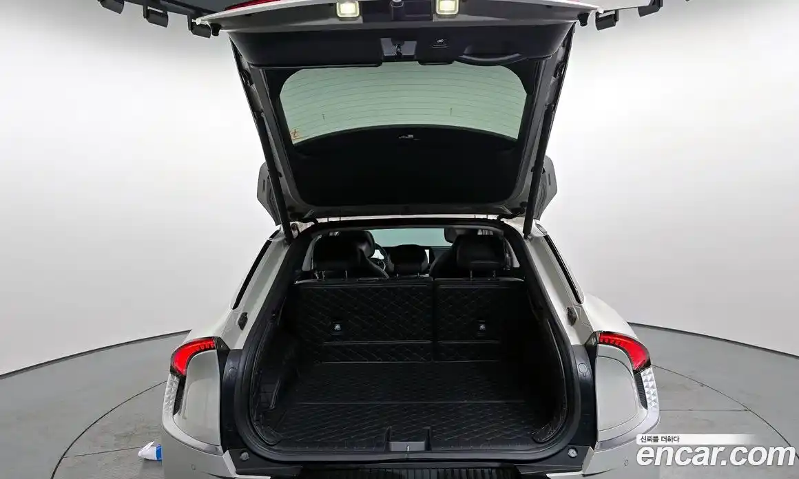 Kia EV6 2022 0.1 Автомат в Москве № 134052, фото 20