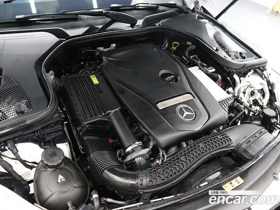 Mercedes-Benz E-Class 2023 2.0 Автомат в Москве № 139516, фото 19