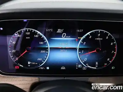 Mercedes-Benz E-Class 2023 2.0 Автомат в Москве № 139516, миниатюра 6