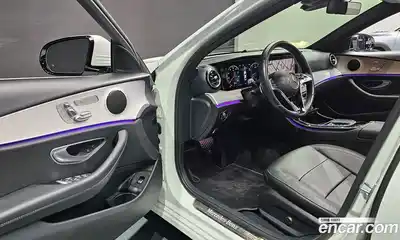 Mercedes-Benz E-Class 2021 2.0 Автомат в Москве № 139717, миниатюра 11