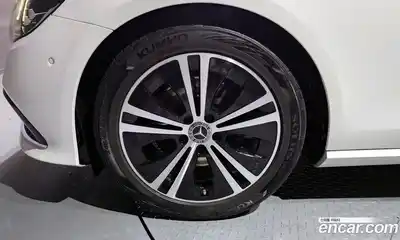 Mercedes-Benz E-Class 2021 2.0 Автомат в Москве № 139717, миниатюра 5