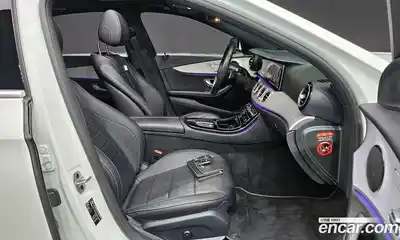 Mercedes-Benz E-Class 2021 2.0 Автомат в Москве № 139717, миниатюра 10