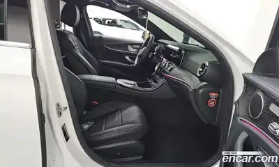 Mercedes-Benz E-Class 2023 2.0 Автомат в Москве № 140624, миниатюра 11