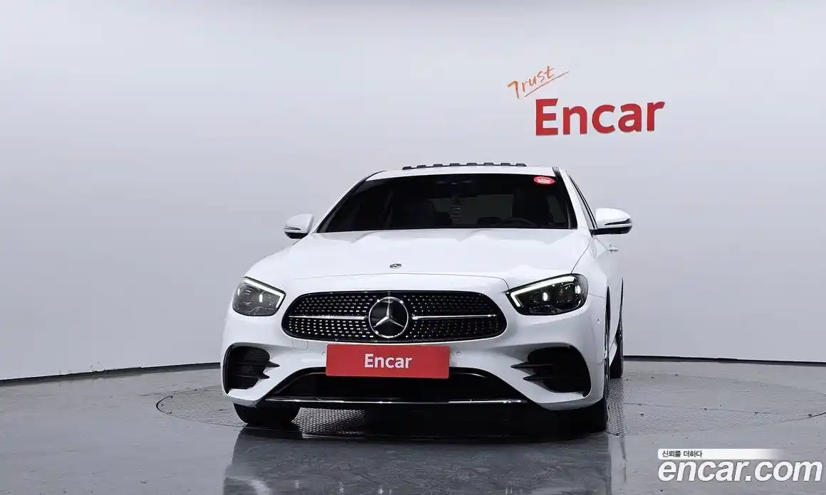 Mercedes-Benz E-Class 2023 2.0 Автомат в Москве № 140624, фото 3