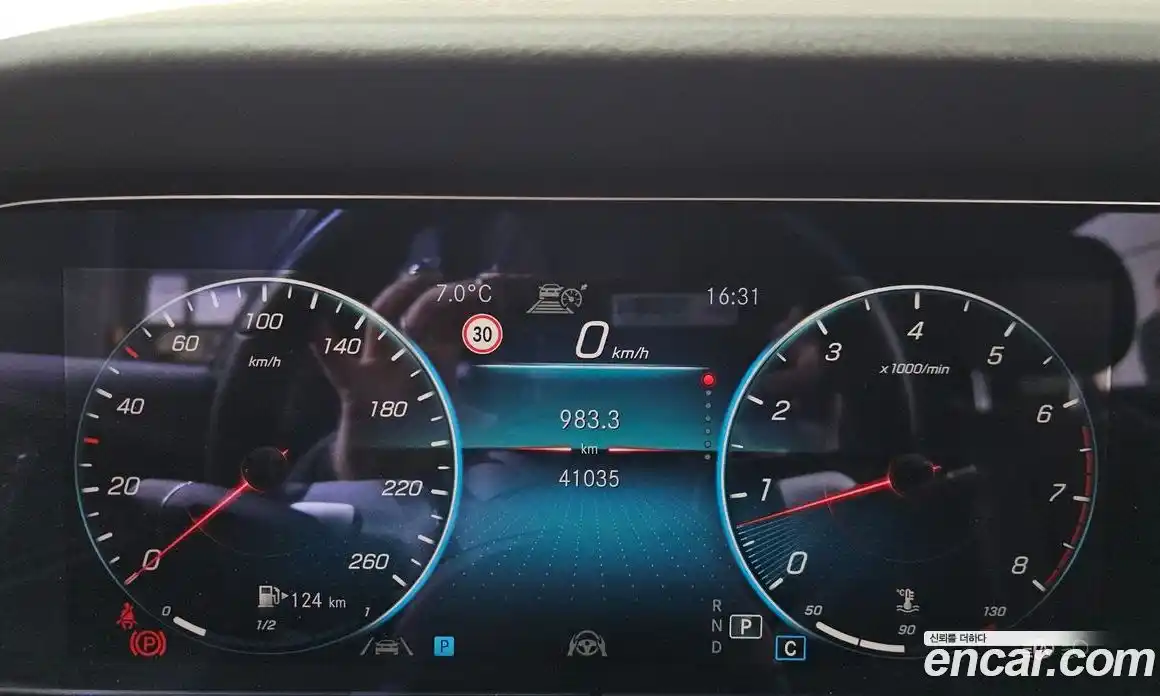 Mercedes-Benz E-Class 2023 2.0 Автомат в Москве № 140624, фото 8