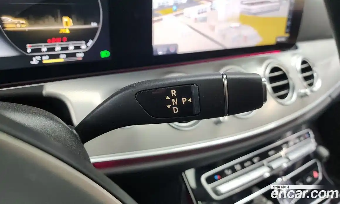 Mercedes-Benz E-Class 2017 2.0 Автомат в Москве № 143252, фото 16