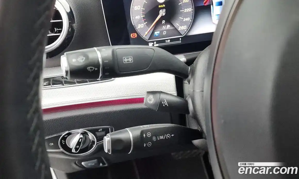 Mercedes-Benz E-Class 2017 2.0 Автомат в Москве № 143252, фото 19