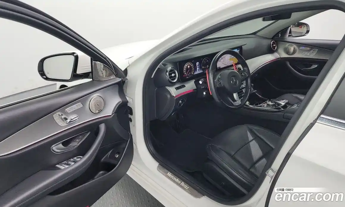 Mercedes-Benz E-Class 2017 2.0 Автомат в Москве № 143252, фото 20