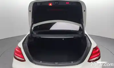 Mercedes-Benz E-Class 2017 2.0 Автомат в Москве № 143252, миниатюра 8