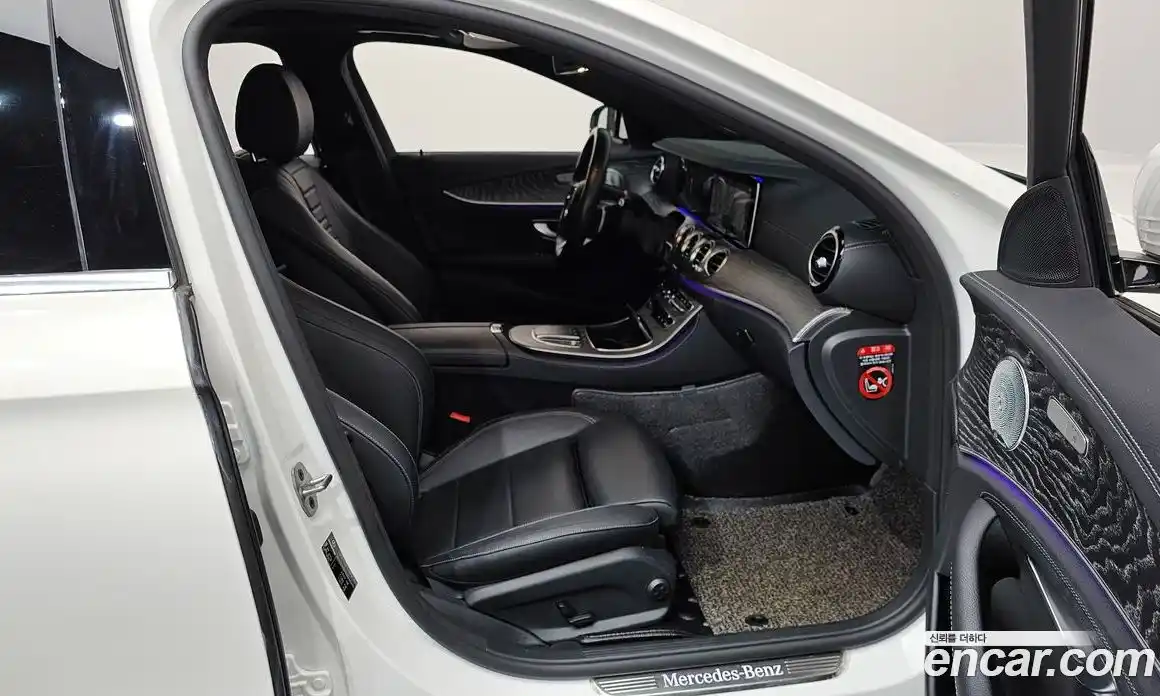 Mercedes-Benz E-Class 2021 2.0 Автомат в Москве № 143257, фото 15