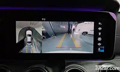 Mercedes-Benz E-Class 2021 2.0 Автомат в Москве № 143257, миниатюра 2