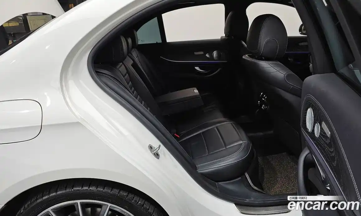 Mercedes-Benz E-Class 2021 2.0 Автомат в Москве № 143257, фото 8