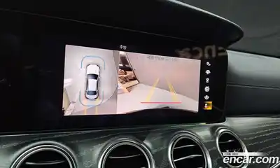 Mercedes-Benz E-Class 2022 2.0 Автомат в Москве № 143637, миниатюра 11